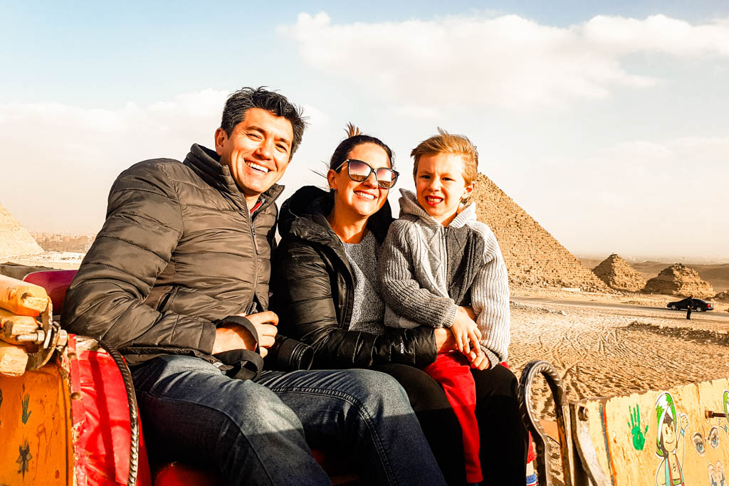 A surreal Pirâmide de Quéfren, A Esfinge e as Pirâmides do Egito, Pirâmides de Gizé, Cairo