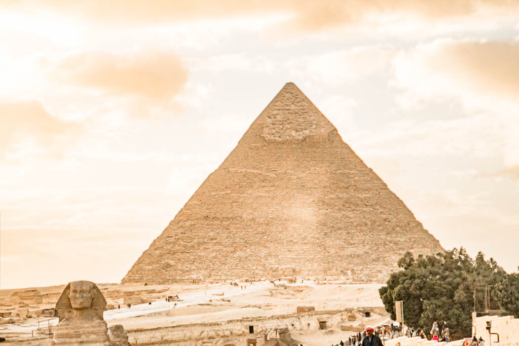 A Esfinge e as Pirâmides do Egito, Pirâmides de Gizé, Cairo