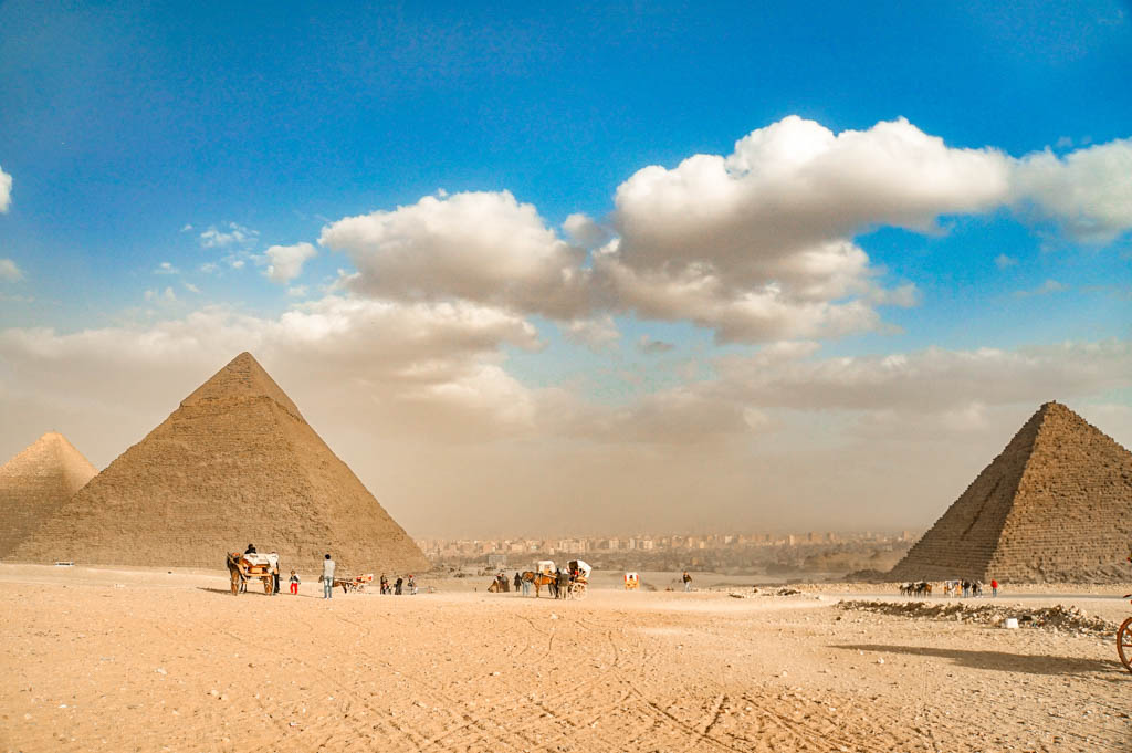 A Esfinge e as Pirâmides do Egito, Pirâmides de Gizé, Cairo